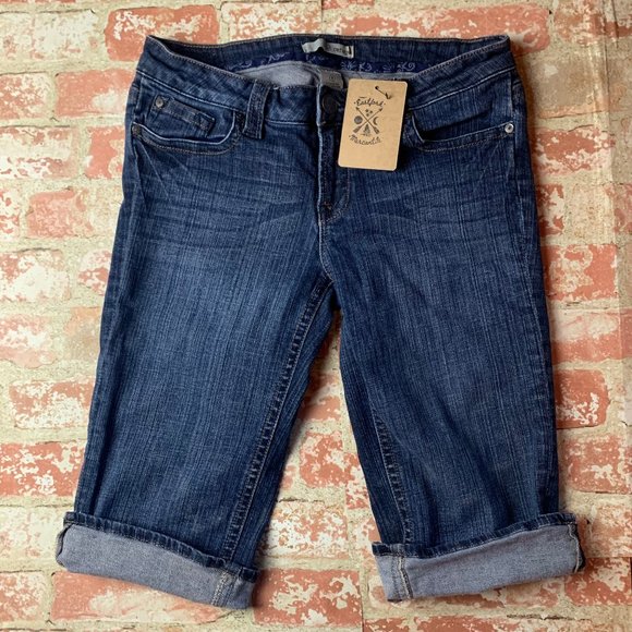 REFUGE Junior/Misses Denim Capri Pants 9 - Picture 1 of 4